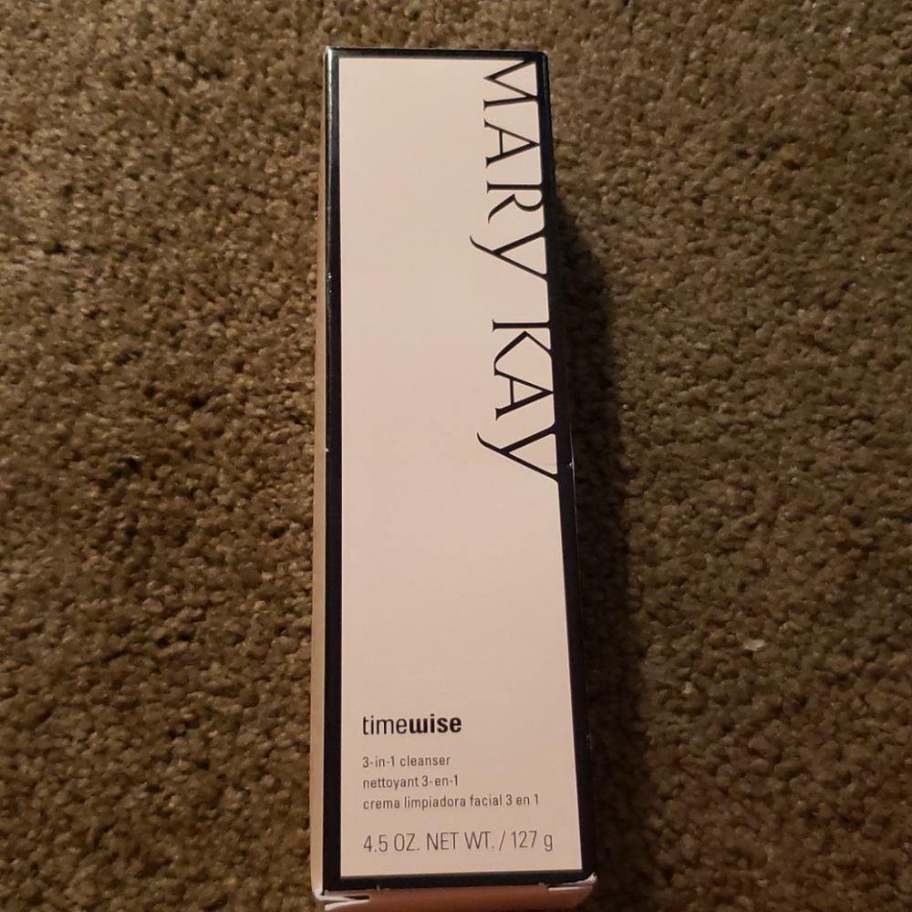 COPY - Too much mary kay stuff